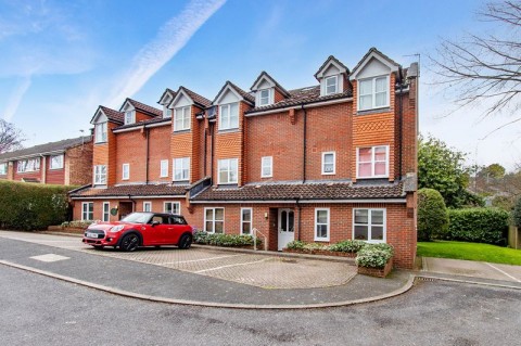 One Bedroom Ground Floor Flat with Parking, Hasletts Close, Tunbridge Wells
