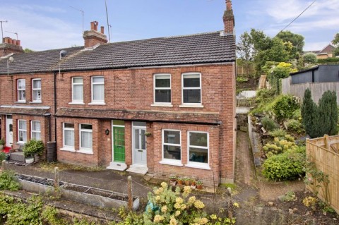 3 Bedroom End of Terrace House with Garden, Woodside Road, Tunbridge Wells