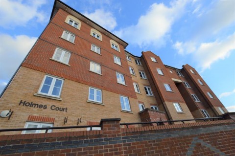 1 Bedroom First Floor Retirement Flat, Medway Wharf Road, Tonbridge
