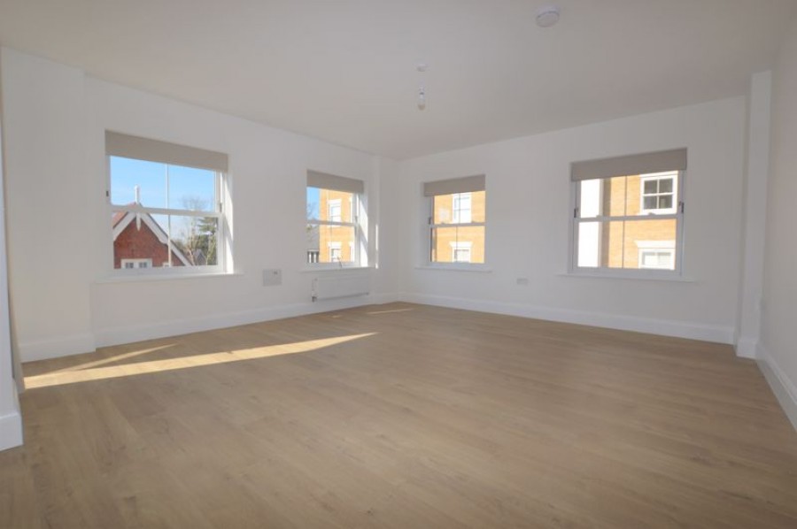 Images for 2 Bedroom 2 Bathroom Apartment with Balcony & Parking, Sovereign Place, Tunbridge Wells