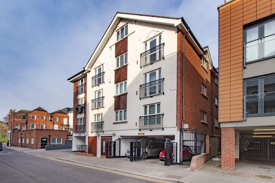 Images for Spacious Modern One Bedroom Flat with Parking, Lyons Crescent, Tonbridge