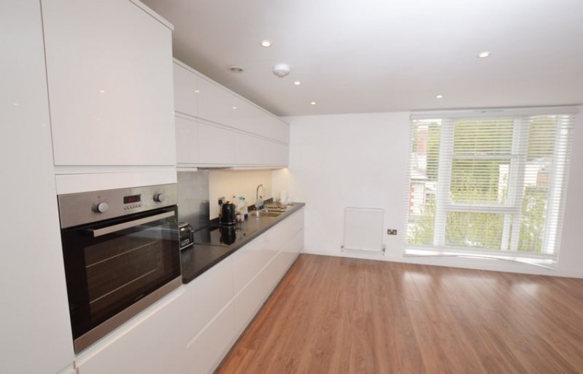 Images for Modern 2 Bedroom 2 Bathroom Flat, High Street, Tunbridge Wells