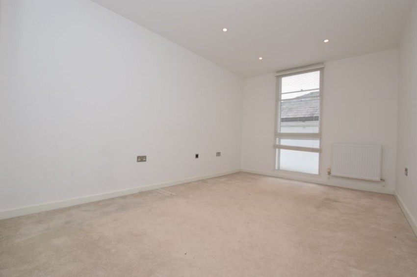 Images for Modern 2 Bedroom 2 Bathroom Flat, High Street, Tunbridge Wells