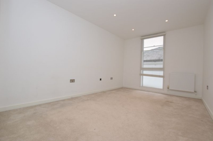 Images for Modern 2 Bedroom 2 Bathroom Flat, High Street, Tunbridge Wells