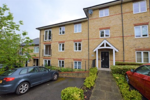 2 Bedroom Apartment with Parking, Underwood Rise, Tunbridge Wells