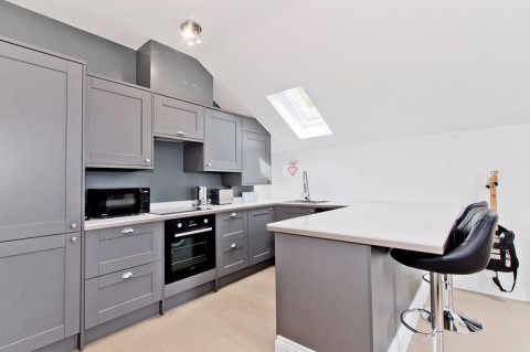 Modern 2 Bedroom Apartment with Parking, Grove Hill Road, Tunbridge Wells