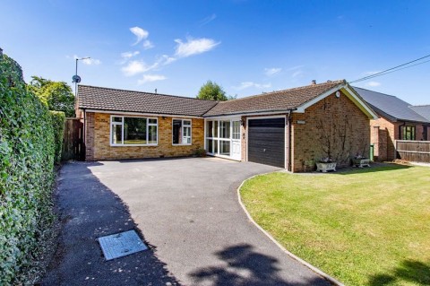 3 Bedroom Detached Bungalow with Garage & Garden, Warmlake Road, Maidstone