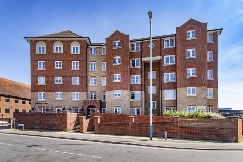 1 Bedroom Retirement Flat, Medway Wharf Road, Tonbridge