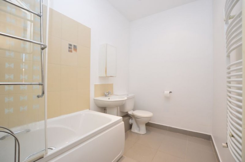 Images for 2 Bedroom 2 Bathroom Flat with Parking, Nevill Street, Tunbridge Wells
