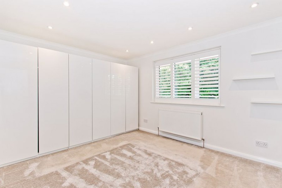 Images for 1 Bedroom Flat with Parking, Montacute Road, Tunbridge Wells