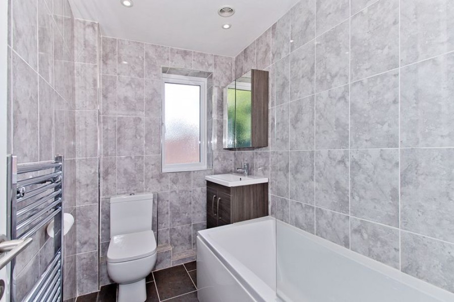 Images for 1 Bedroom Flat with Parking, Montacute Road, Tunbridge Wells