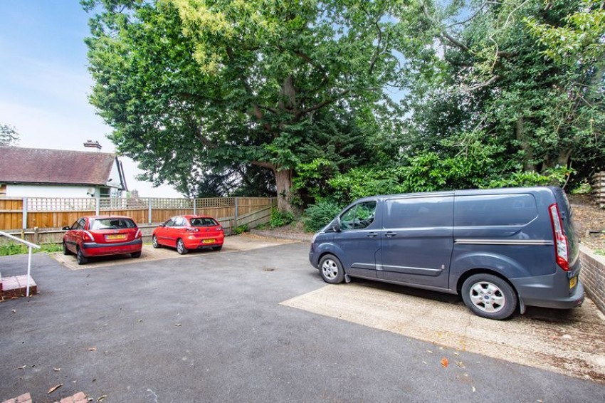 Images for 1 Bedroom Flat with Parking, Montacute Road, Tunbridge Wells