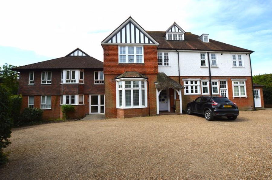 Images for 1 Bedroom First Floor Flat with Parking, London Road, Tonbridge
