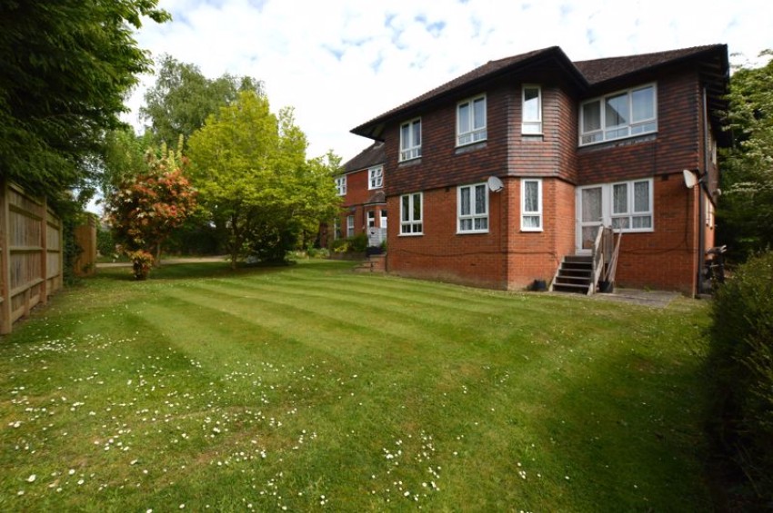 Images for 1 Bedroom First Floor Flat with Parking, London Road, Tonbridge