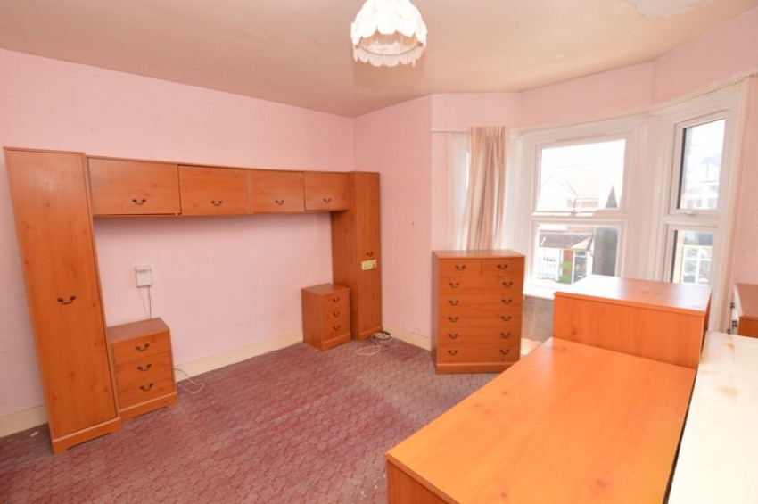 Images for 3 Bedroom Semi-Detached House, Meadow Road, Tunbridge Wells