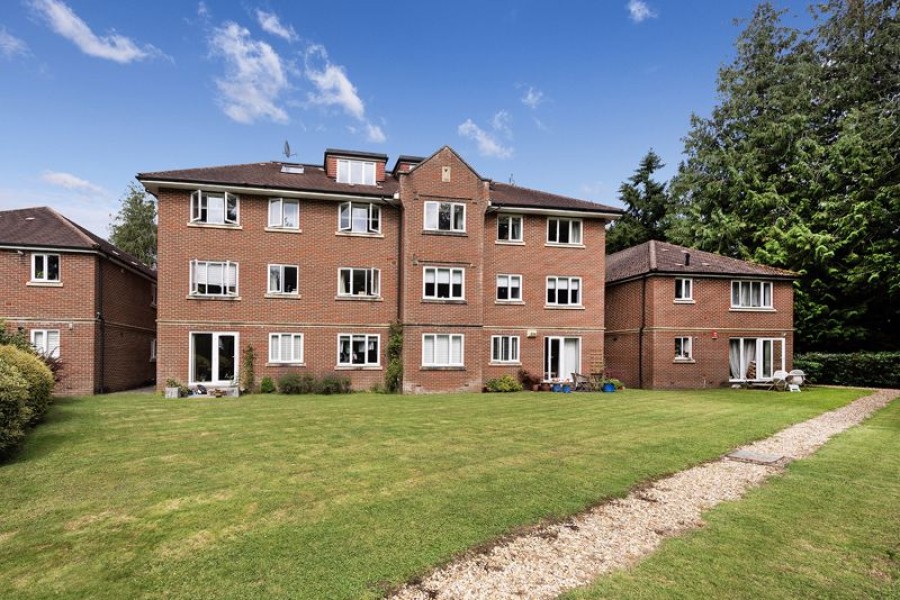 Images for 2 Bed 2 Bath Apartment, Bayhall Road, Tunbridge Wells