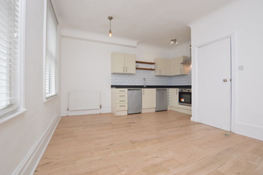 Images for 1 Bedroom First Floor Flat, Crescent Road, Tunbridge Wells