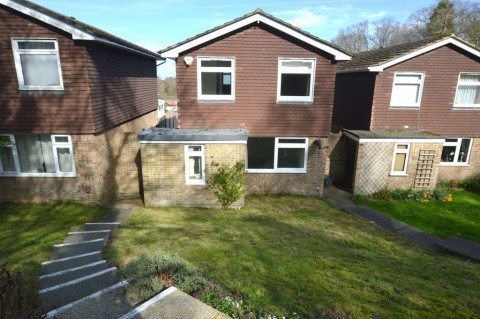 3 Bedroom Detached House with Garage, Cleveland, Tunbridge Wells