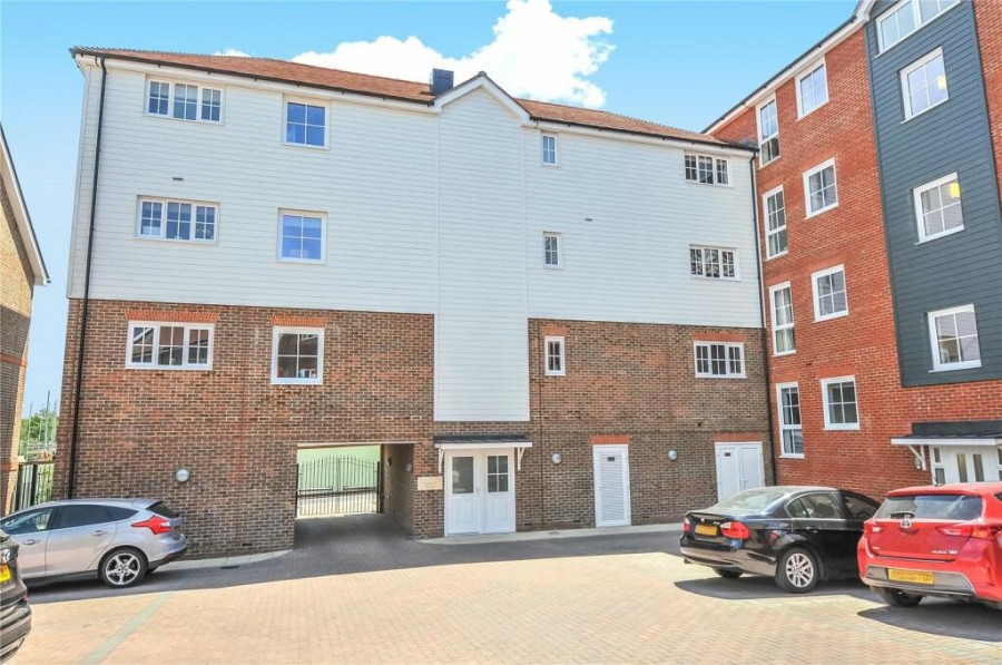 Images for 1 Bedroom Apartment, Churchill Court, Eden Road, Dunton Green