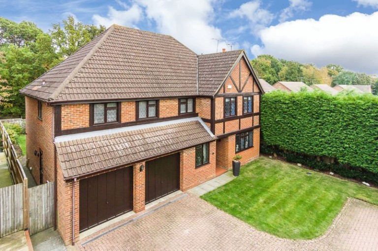 5 Bedroom 3 Bathroom Detached House, Acer Avenue, Tunbridge Wells