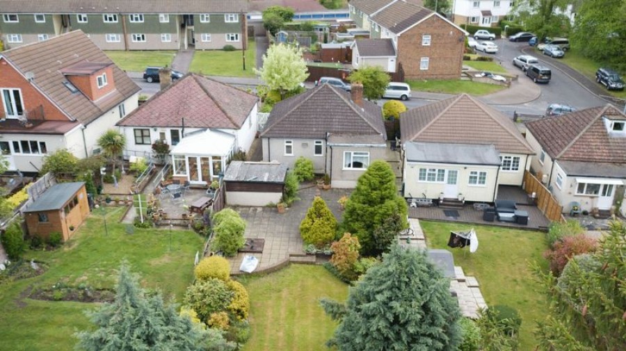 Images for Detached Two Bedroom Bungalow, Hillingdon Avenue, Sevenoaks