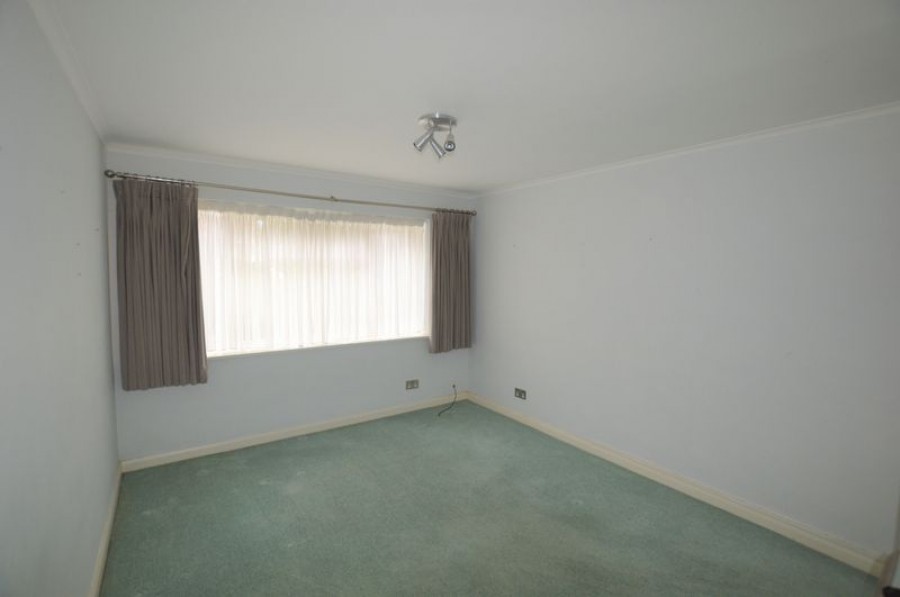 Images for 2 Double Bedroom Ground Floor Flat with Garage En Block - Carlisle Road, Eastbourne