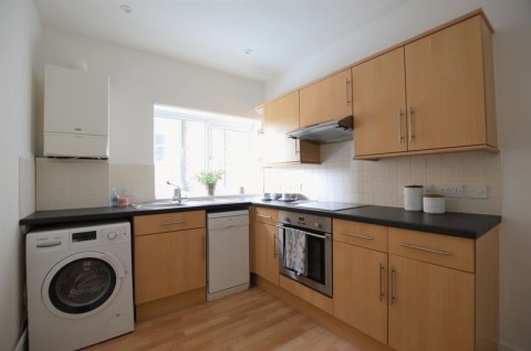 Spacious One Bed Flat With Own Entrance And In Sought After Langton Green, TN3 0ET
