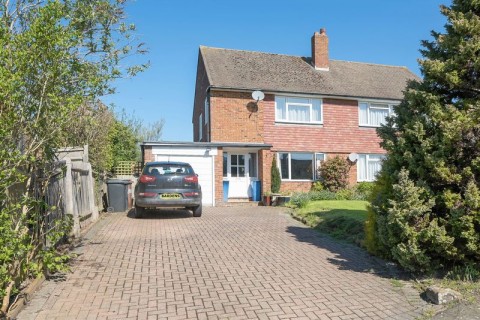 Three Bed Semi Detached House with Scope to Extend stpp on Stone Cross Road, Wadhurst, TN5 6LR - NO CHAIN