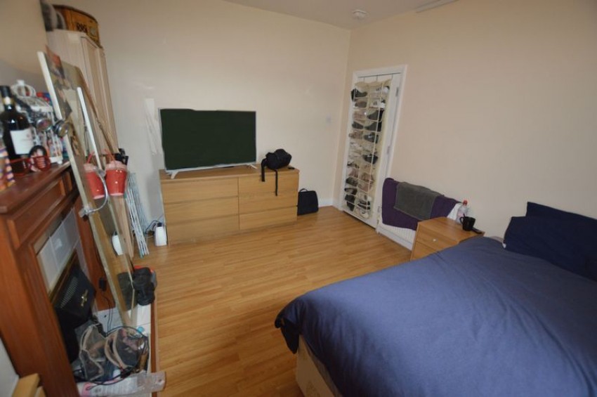 Images for HOUSE SHARE: Woldham Road, Bromley - NO TENANT FEES!